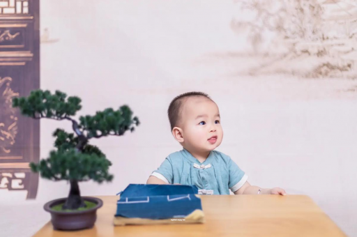 安陆怀孕为啥肚子会长毛 安陆怀孕为啥肚子会长毛