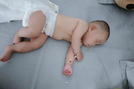 安陆宝宝肠胀气的症状 安陆宝宝肠胀气的症状